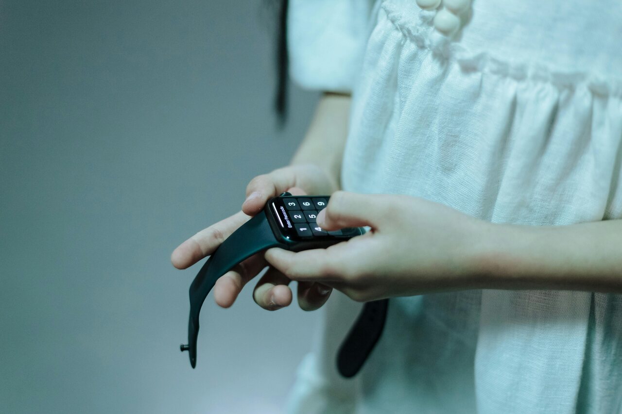 Smartwatch na komunię – jaki wybrać? Na co zwrócić uwagę?